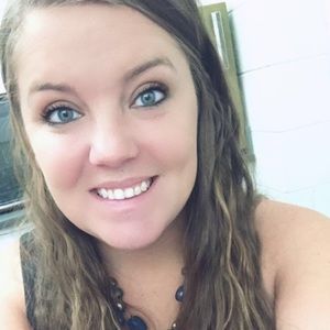 Meet your Posher, Kelli